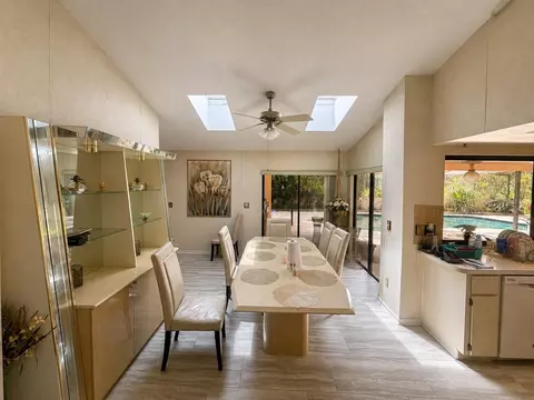 Dining - 6701 Pemberton View Dr, Seffner, FL 33584 photo 3 of 3
