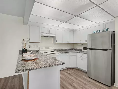 2300 Aaron St #208, Port Charlotte, FL 33952