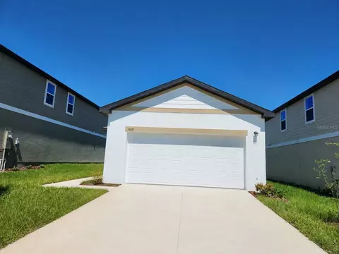 38451 Honeysuckle Dr, Dade City, FL 33525
