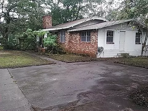 10006 N Mitchell Ave, Tampa, FL 33612