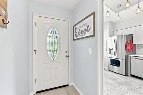 Entry Way - 2234 Springflower Dr, Clearwater, FL 33763 photo 1 of 1