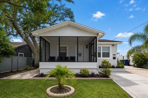 8912 N 40th St, Tampa, FL 33604