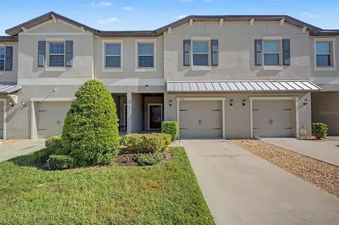 9706 Pembrooke Pines Dr, Sun City Center, FL 33573