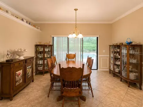 Dining - 19203 SW 98th Loop, Dunnellon, FL 34432 photo 1 of 1