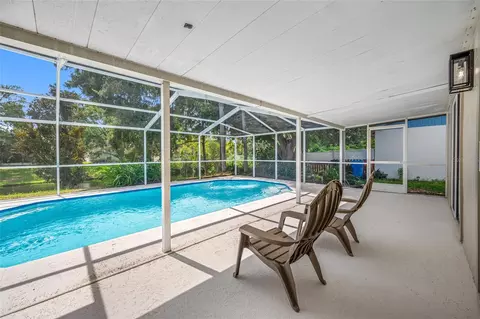 Exterior - 11925 Cedarfield Dr, Riverview, FL 33579 photo 17 of 19