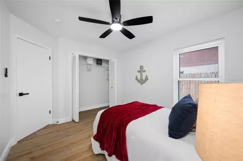 Bedroom - 11925 Cedarfield Dr, Riverview, FL 33579 photo 9 of 10