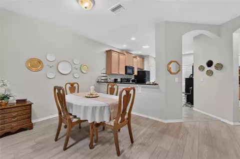 Dining - 428 Seneca Falls Dr, Apollo Beach, FL 33572 photo 1 of 3