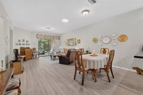 Dining - 428 Seneca Falls Dr, Apollo Beach, FL 33572 photo 2 of 3