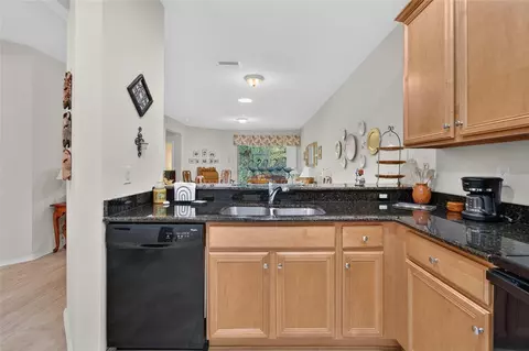 Kitchen - 428 Seneca Falls Dr, Apollo Beach, FL 33572 photo 3 of 3