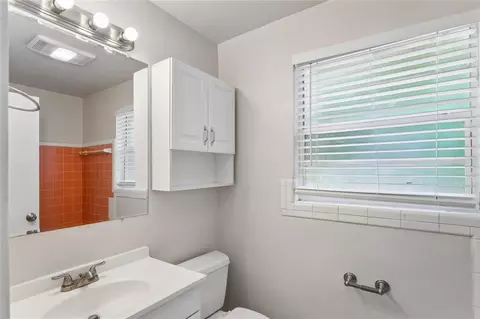 Bath - 14623 Sunset Dr, Largo, FL 33774 photo 2 of 2