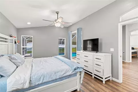 Bedroom - 9710 White Barn Way, Riverview, FL 33569 photo 5 of 8