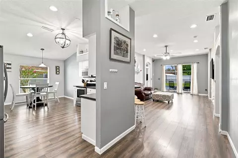 Entry Way - 9710 White Barn Way, Riverview, FL 33569 photo 4 of 9