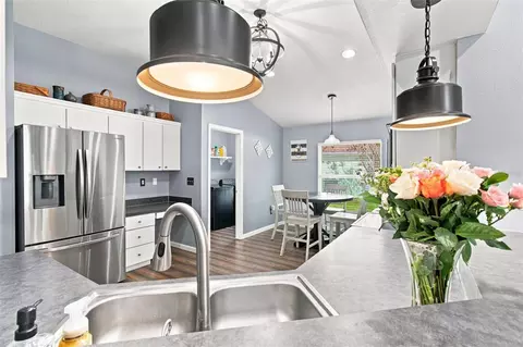 Kitchen - 9710 White Barn Way, Riverview, FL 33569 photo 1 of 5