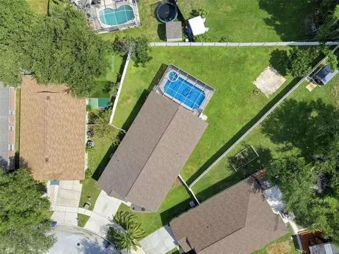 View/Area - 9710 White Barn Way, Riverview, FL 33569 photo 4 of 9
