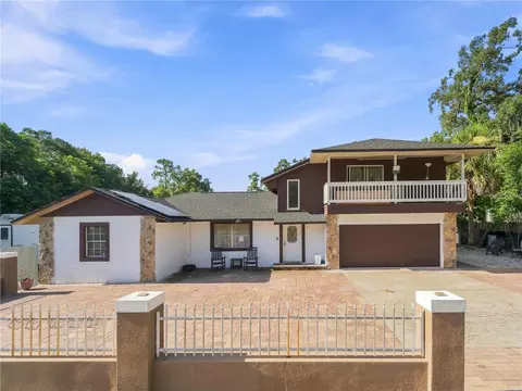 9613 Six Mile Creek Rd, Tampa, FL 33610