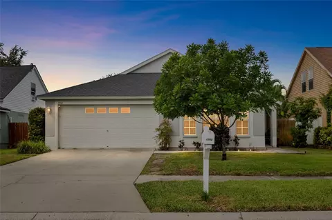 1702 Meadow Oak Ln, Tarpon Springs, FL 34689
