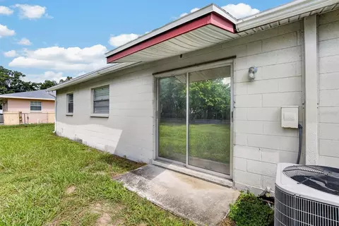 Exterior - 403 Alma Dr, Brandon, FL 33510 photo 6 of 14