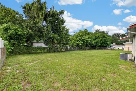Exterior - 403 Alma Dr, Brandon, FL 33510 photo 8 of 14
