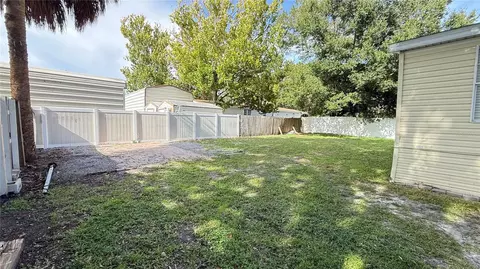 Exterior - 10404 Brussels Dr, Riverview, FL 33578 photo 2 of 7