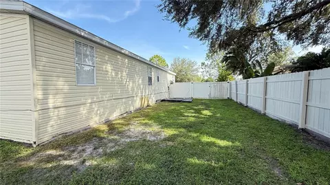 Exterior - 10404 Brussels Dr, Riverview, FL 33578 photo 3 of 7