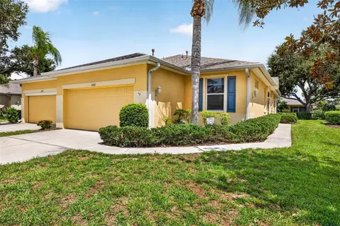 1322 Fairway Greens Dr #69, Sun City Center, FL 33573