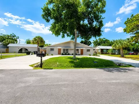3770 50th Ave N, Saint Petersburg, FL 33714