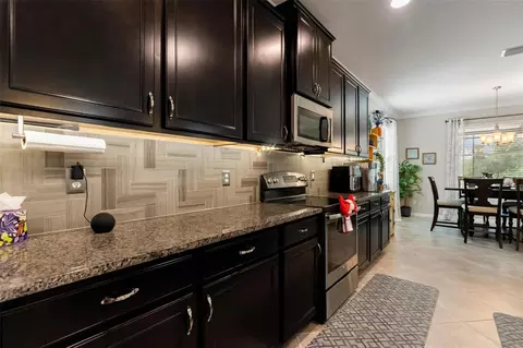 Kitchen - 10321 Riverdale Rise Dr, Riverview, FL 33578 photo 5 of 7