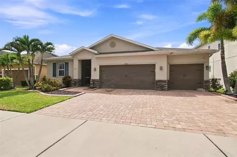 Exterior - 11431 Brighton Knoll Loop, Riverview, FL 33579 photo 4 of 16