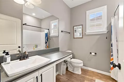Bath - 11431 Brighton Knoll Loop, Riverview, FL 33579 photo 2 of 5