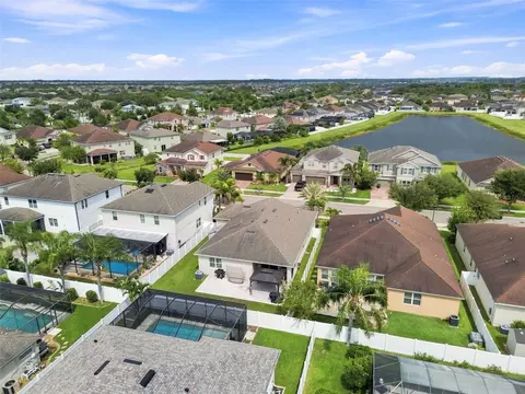View/Area - 11431 Brighton Knoll Loop, Riverview, FL 33579 photo 3 of 30