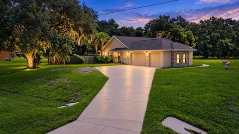 Exterior - 1605 Butch Cassidy Trl, Wimauma, FL 33598 photo 2 of 17
