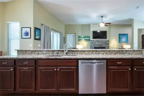 Kitchen - 1605 Butch Cassidy Trl, Wimauma, FL 33598 photo 4 of 4