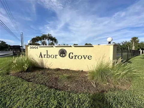 3001 58th Ave S #609, Saint Petersburg, FL 33712