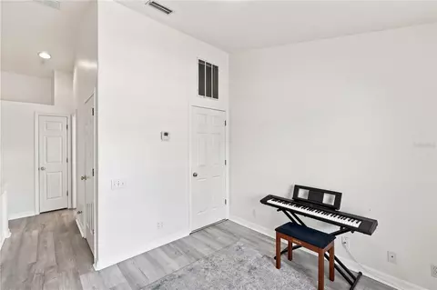 Entry Way - 13158 Thoroughbred Loop, Largo, FL 33773 photo 6 of 7