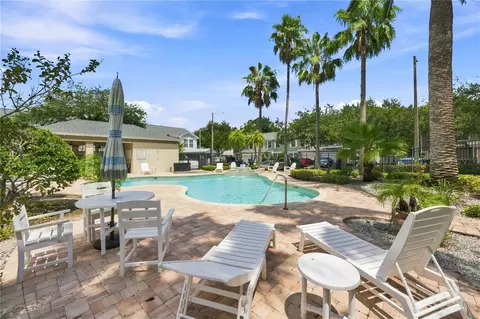 Exterior - 13158 Thoroughbred Loop, Largo, FL 33773 photo 5 of 10