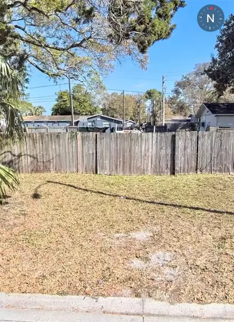 Oakley Avenue S, Saint Petersburg, FL 33712