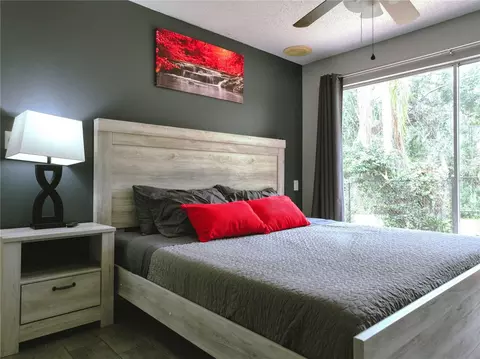 Bedroom - 111 Oak Lee Dr, Lutz, FL 33548 photo 1 of 4