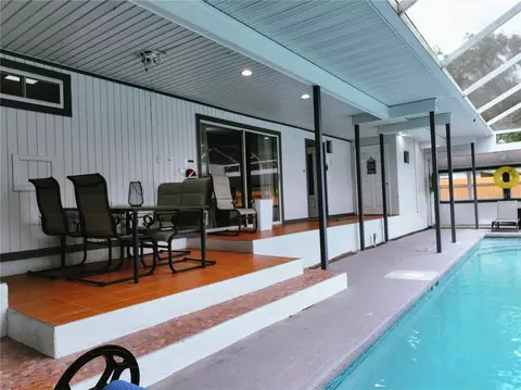 Exterior - 111 Oak Lee Dr, Lutz, FL 33548 photo 2 of 6