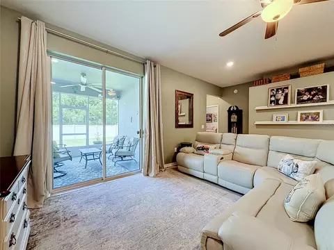 Living - 1069 Sandpiper Loop, Winter Haven, FL 33881 photo 4 of 5