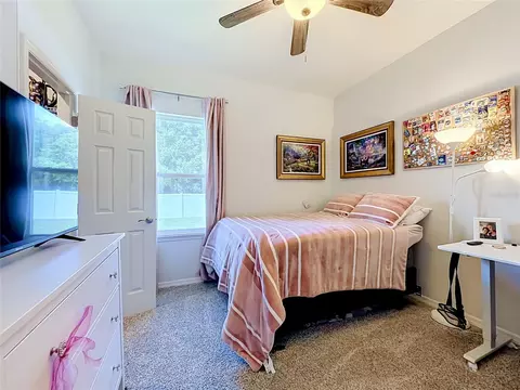 Bedroom - 1069 Sandpiper Loop, Winter Haven, FL 33881 photo 4 of 11