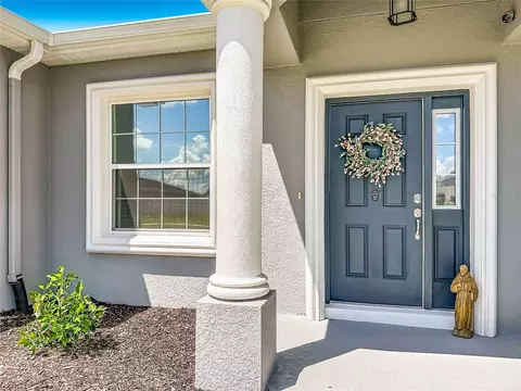 Entry Way - 1069 Sandpiper Loop, Winter Haven, FL 33881 photo 1 of 2