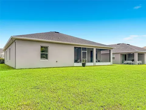 Exterior - 1069 Sandpiper Loop, Winter Haven, FL 33881 photo 8 of 10