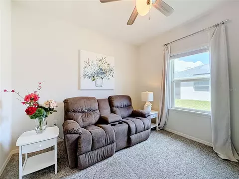 Bedroom - 1069 Sandpiper Loop, Winter Haven, FL 33881 photo 1 of 11