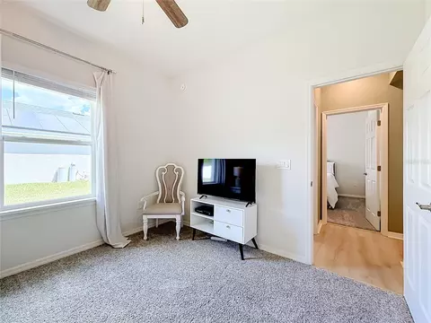 Bedroom - 1069 Sandpiper Loop, Winter Haven, FL 33881 photo 2 of 11