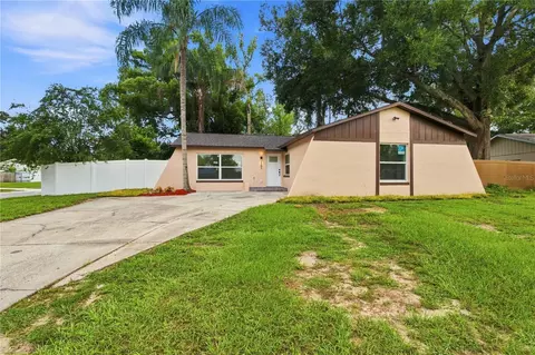 Exterior - 1105 Park St, Seffner, FL 33584 photo 1 of 2