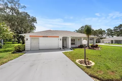 8643 Gold Pine Dr, Port Richey, FL 34668