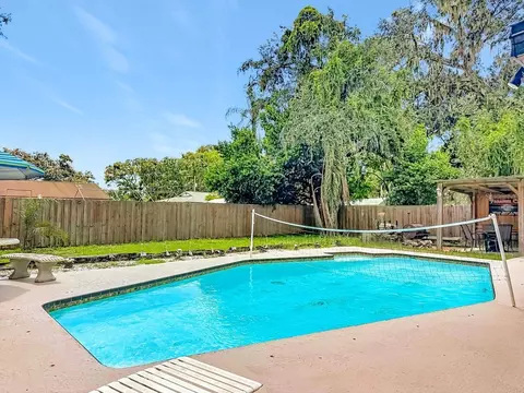 Exterior - 118 Euclid Loop, Seffner, FL 33584 photo 14 of 16