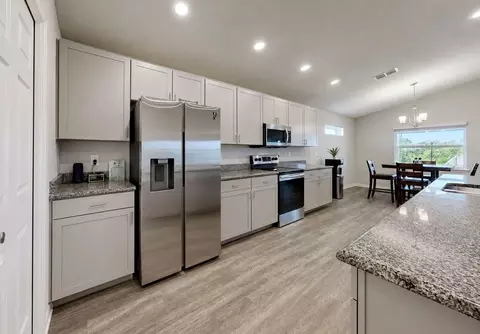 Kitchen - 11967 Stone Pine St, Riverview, FL 33569 photo 1 of 6