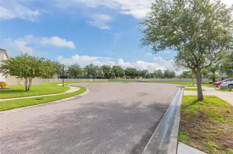 Exterior - 11508 Mansfield Point Dr, Riverview, FL 33569 photo 9 of 9