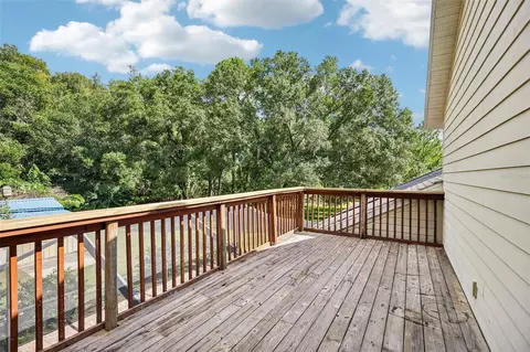 Exterior - 33245 Mandrake Rd, Wesley Chapel, FL 33543 photo 5 of 16